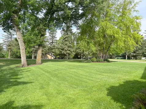 1810 Minnehuta Drive Fergus Falls MN 56537