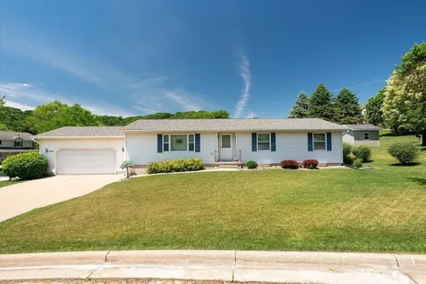 224 Eagles Bluff Road La Crescent MN 55947