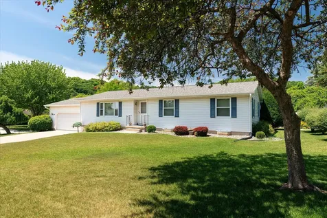 224 Eagles Bluff Road La Crescent MN 55947