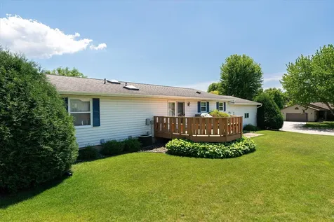 224 Eagles Bluff Road La Crescent MN 55947