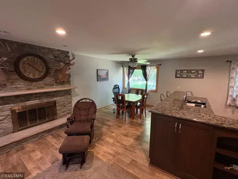 1115 Reeds Lane Glencoe MN 55336