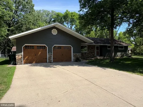 1115 Reeds Lane Glencoe MN 55336