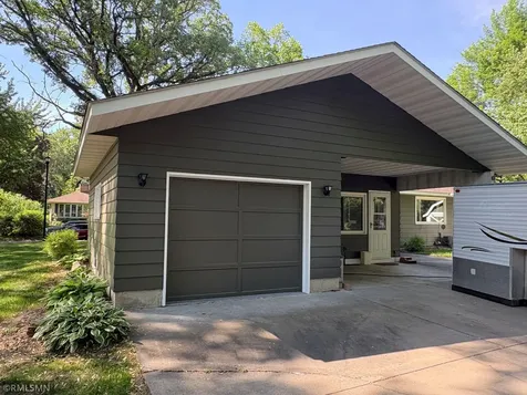 1115 Reeds Lane Glencoe MN 55336