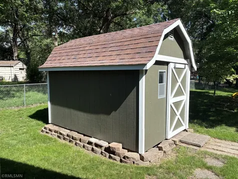 1115 Reeds Lane Glencoe MN 55336