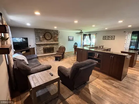 1115 Reeds Lane Glencoe MN 55336