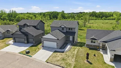 977 45th Avenue NE Saint Cloud MN 56304