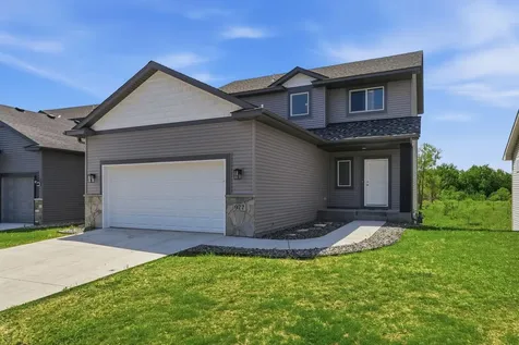 977 45th Avenue NE Saint Cloud MN 56304