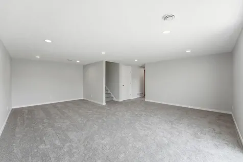977 45th Avenue NE Saint Cloud MN 56304
