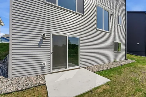 977 45th Avenue NE Saint Cloud MN 56304