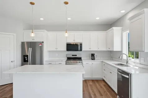 977 45th Avenue NE Saint Cloud MN 56304