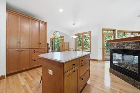 1900 Timber Ridge Drive Burnsville MN 55306