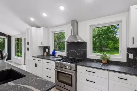 2720 Sandpiper Trail Excelsior MN 55331
