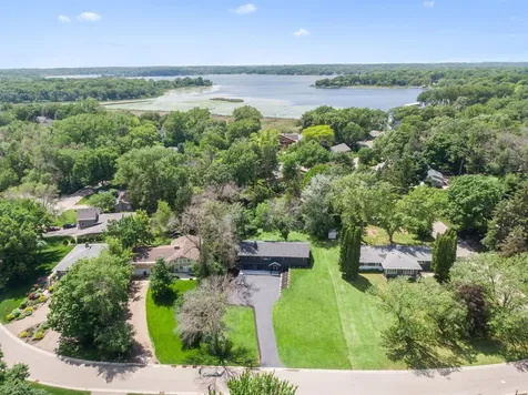 2720 Sandpiper Trail Excelsior MN 55331