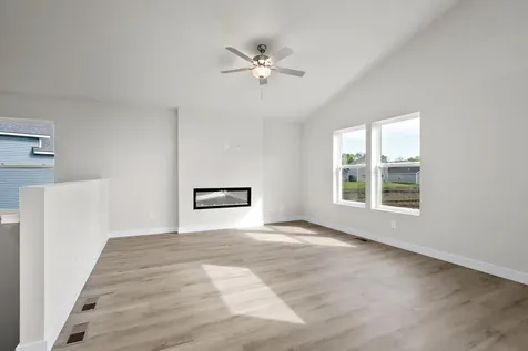 905 Spruce Circle N Cambridge MN 55008