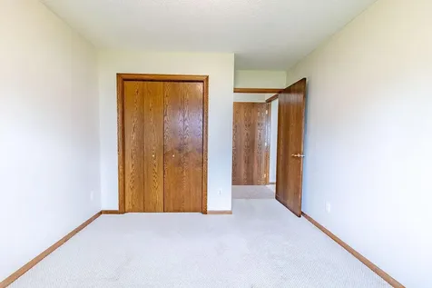 710 S 10th Street Bird Island MN 55310