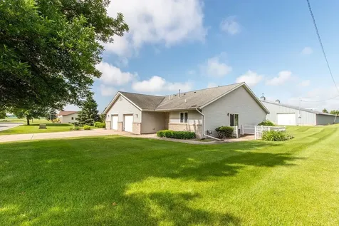 710 S 10th Street Bird Island MN 55310