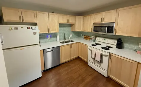 26 10th Street W Saint Paul MN 55102