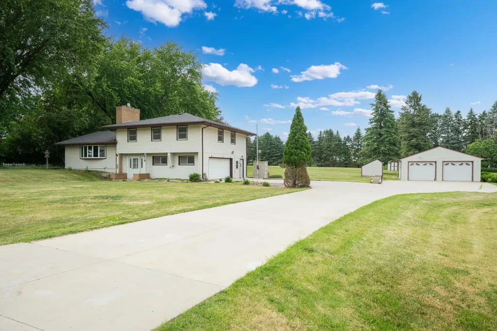 3816 Lillie Court SW Rochester MN 55902