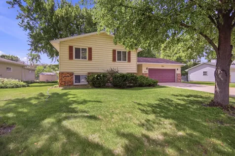 1912 7th Avenue NE Owatonna MN 55060