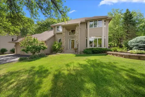 3667 Woodland Trail Eagan MN 55123
