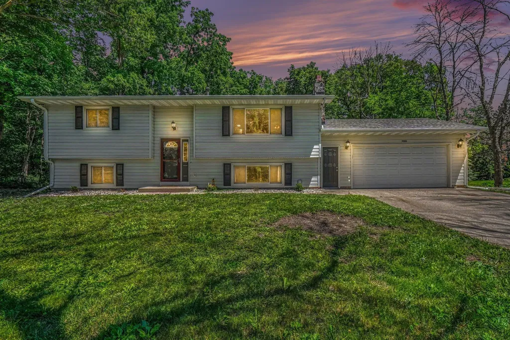 27835 Lavonne Street New Prague MN 56071