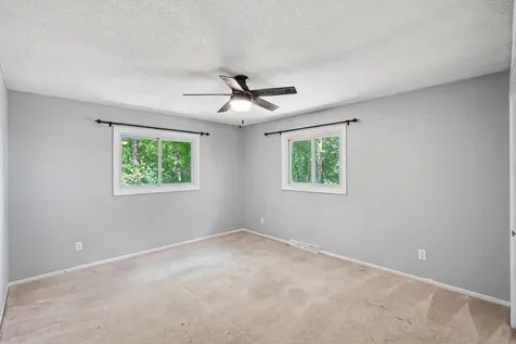 27835 Lavonne Street New Prague MN 56071