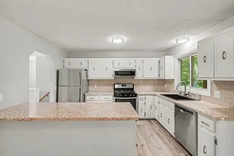 27835 Lavonne Street New Prague MN 56071