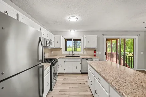 27835 Lavonne Street New Prague MN 56071