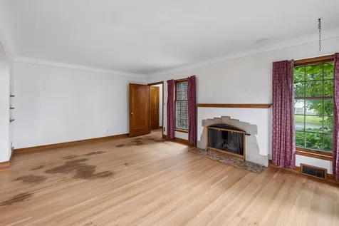 1390 Iowa Avenue W Falcon Heights MN 55108