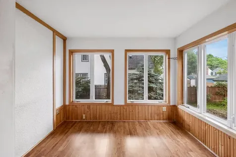 1390 Iowa Avenue W Falcon Heights MN 55108