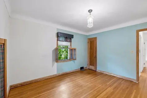 1390 Iowa Avenue W Falcon Heights MN 55108