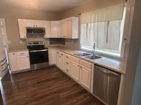 306 Ekman Avenue Marble MN 55764