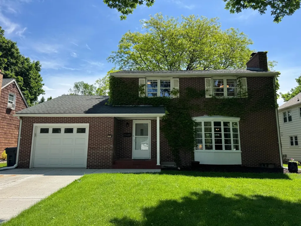 107 S Whitney Street Marshall MN 56258