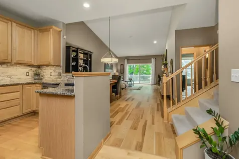 7137 Newbury Road Woodbury MN 55125