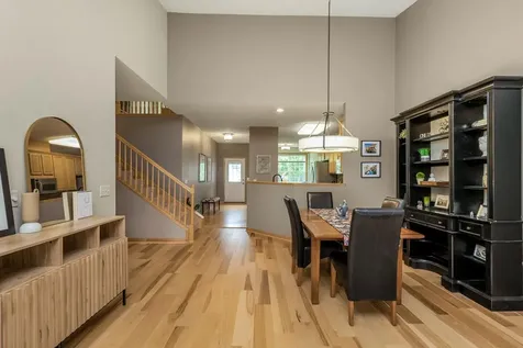 7137 Newbury Road Woodbury MN 55125
