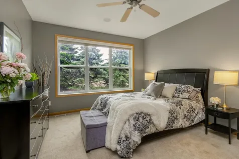 7137 Newbury Road Woodbury MN 55125