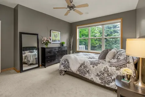 7137 Newbury Road Woodbury MN 55125