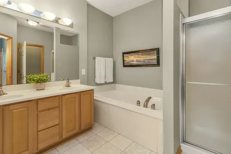 7137 Newbury Road Woodbury MN 55125