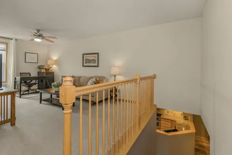 7137 Newbury Road Woodbury MN 55125