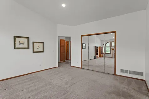 824 Monet Court Mendota Heights MN 55120