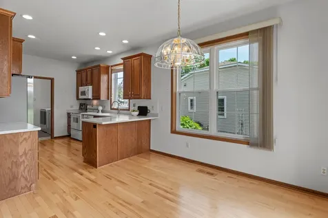 824 Monet Court Mendota Heights MN 55120