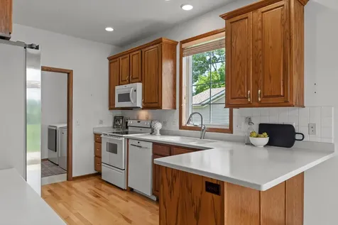 824 Monet Court Mendota Heights MN 55120