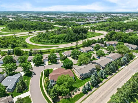 824 Monet Court Mendota Heights MN 55120