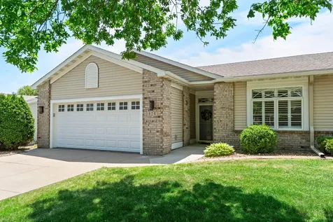 824 Monet Court Mendota Heights MN 55120