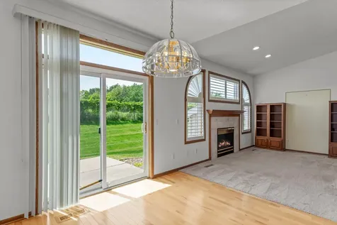 824 Monet Court Mendota Heights MN 55120