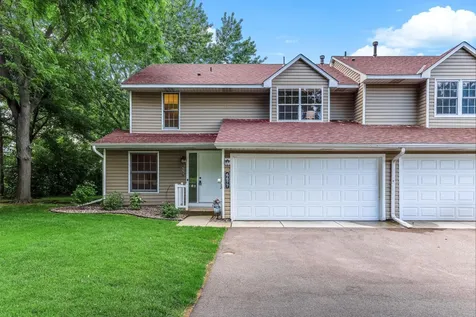 6677 Stillwater Boulevard N Oakdale MN 55128