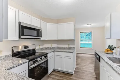 6677 Stillwater Boulevard N Oakdale MN 55128