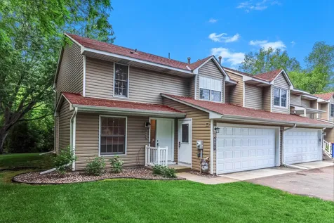 6677 Stillwater Boulevard N Oakdale MN 55128