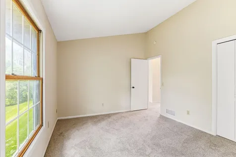 6677 Stillwater Boulevard N Oakdale MN 55128