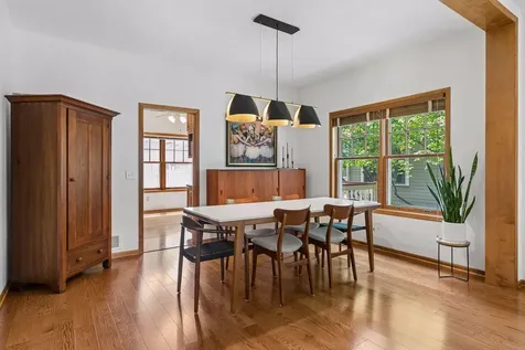 484 Laurel Avenue Saint Paul MN 55102